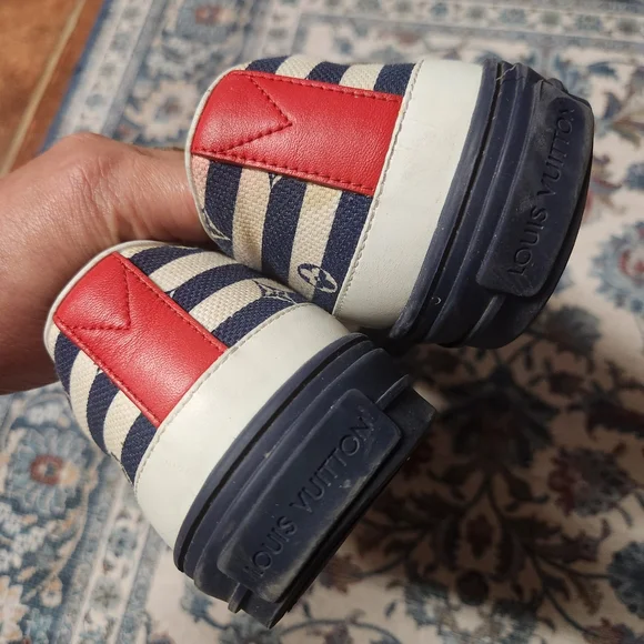 Louis Vuitton Navy and White Striped Sneakers - Picture 3 of 9